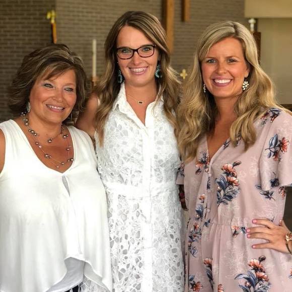 Meet your Posher, Emily - Picture 1 of 1